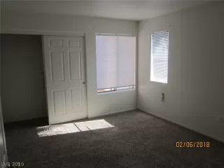 Photo #6: 2098420 Listing 