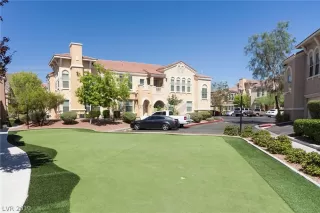 Photo #2: 2098511 Listing