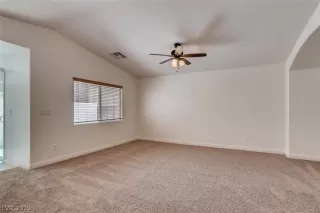 Photo #3: 2098555 Listing 