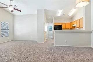 Photo #4: 2098556 Listing