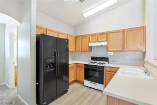 Photo #5: 2098556 Listing