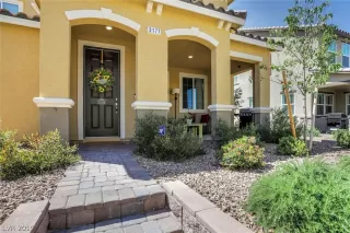 Photo #3: 2098559 Listing 