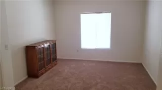 Photo #6: 2098588 Listing