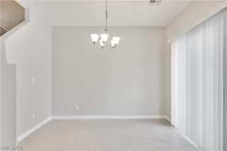 Photo #2: 2098685 Listing