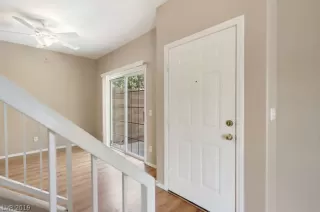 Photo #1: 2098692 Listing 