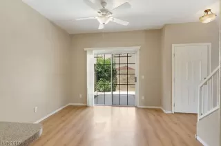 Photo #6: 2098692 Listing 