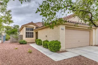 Photo #1: 2098720 Listing