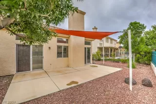 Photo #3: 2098720 Listing