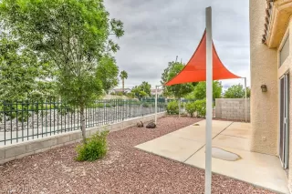 Photo #5: 2098720 Listing