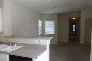 Photo #4: 2098861 Listing 