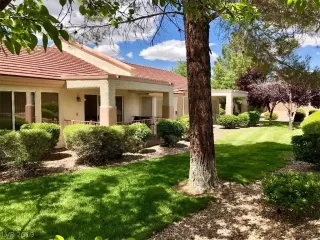 Photo #2: 2098903 Listing