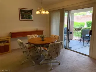 Photo #4: 2098903 Listing