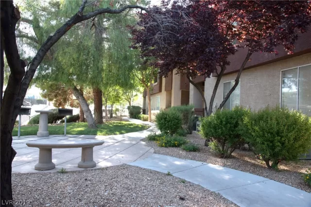 MLS: 2098922 Condo For Sale