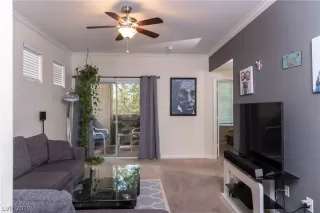 Photo #6: 2098922 Listing 