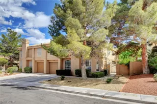 Photo #2: 2098977 Listing 