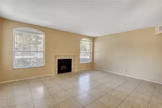 Photo #4: 2098977 Listing 