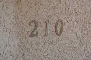 Photo #2: 2098988 Listing