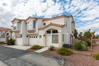 Photo #2: 2099040 Listing 