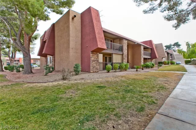 MLS: 2099108 Condo For Sale