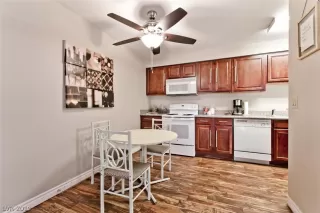 Photo #6: 2099108 Listing