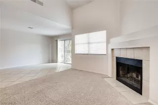 Photo #4: 2099115 Listing