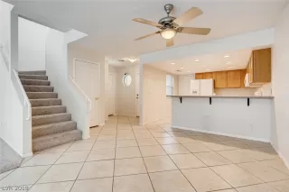 Photo #5: 2099115 Listing