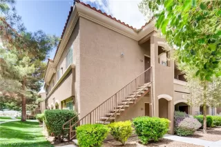 Photo #3: 2099119 Listing