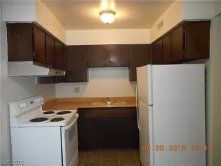 Photo #3: 2099161 Listing 