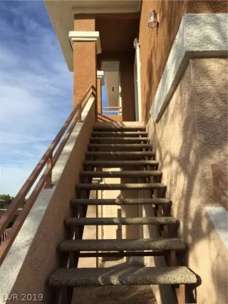 Photo #1: 2099214 Listing