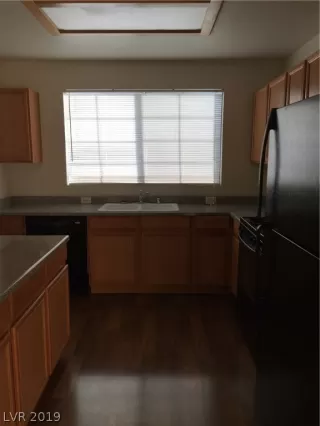 Photo #4: 2099214 Listing