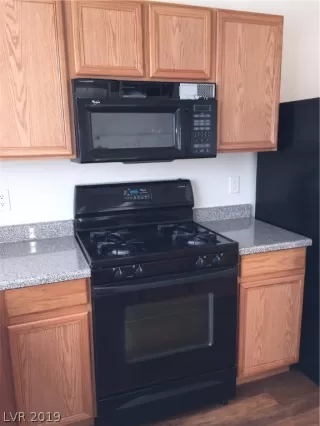 Photo #5: 2099214 Listing