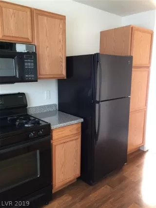 Photo #6: 2099214 Listing