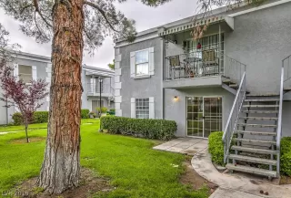 Photo #1: 2099220 Listing 