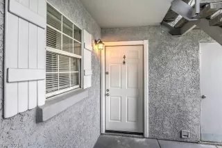 Photo #3: 2099220 Listing 