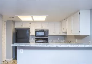 Photo #5: 2099236 Listing 