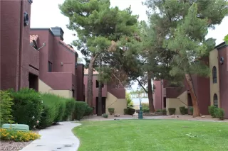 Photo #4: 2099277 Listing