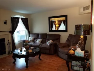 Photo #3: 2099333 Listing 