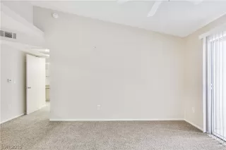 Photo #4: 2099335 Listing 