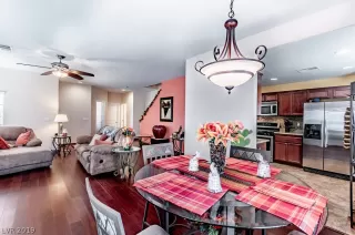 Photo #6: 2099336 Listing