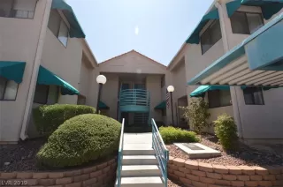 Photo #1: 2099343 Listing 