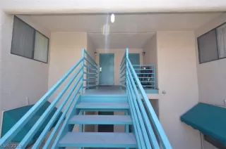 Photo #2: 2099343 Listing 