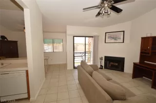 Photo #6: 2099343 Listing 