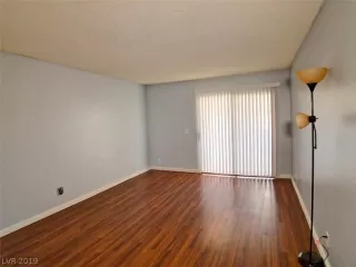 Photo #2: 2099363 Listing 