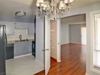 Photo #4: 2099363 Listing 