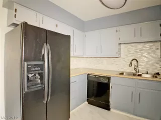 Photo #6: 2099363 Listing 