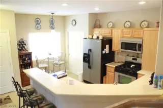 Photo #1: 2099371 Listing 