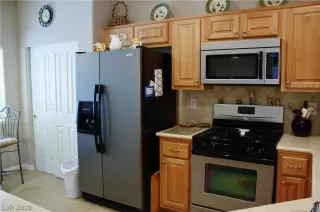 Photo #2: 2099371 Listing 