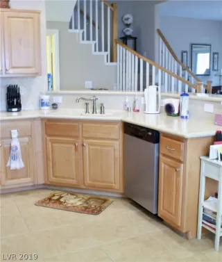 Photo #3: 2099371 Listing 