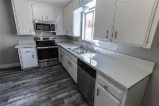 Photo #1: 2099379 Listing 