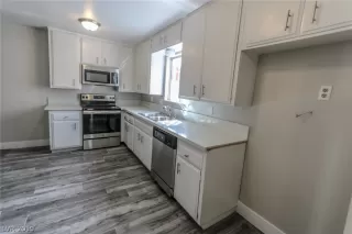 Photo #2: 2099379 Listing 